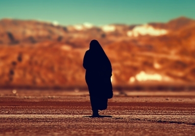 The Role of Women in Early Islamic History: Empowerment and Influence image sidebar